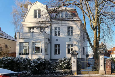 LUX MOMENTUM zieht um